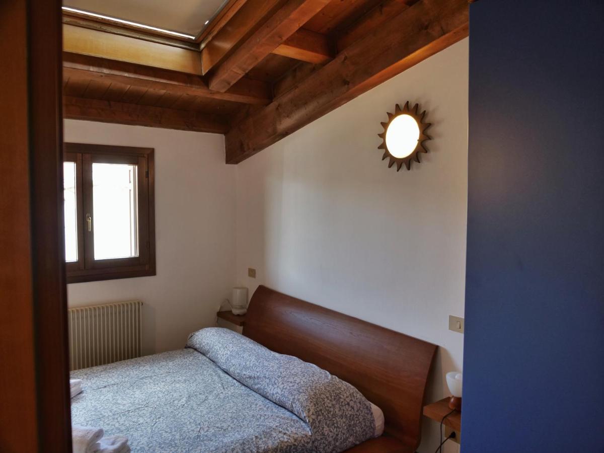 Lounge Del Duca, Centralissimo Bicamere Su Due Livelli - Posto Auto A Richesta Apartment *